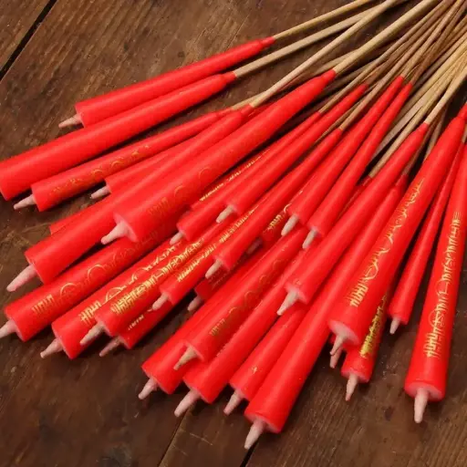 紅色竹籤拜神蠟燭